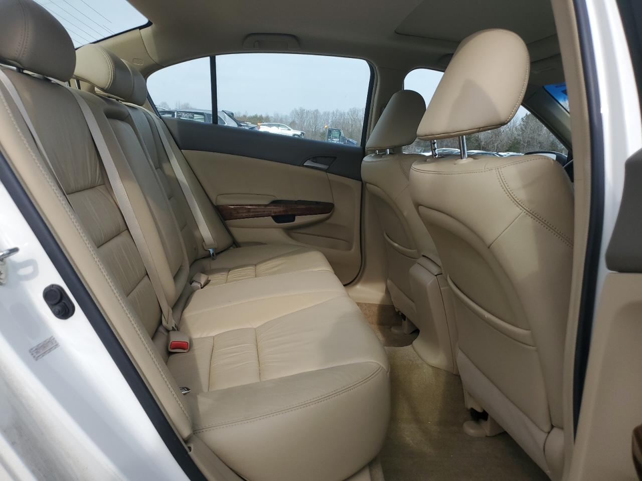 2009 Honda Accord - Image 10