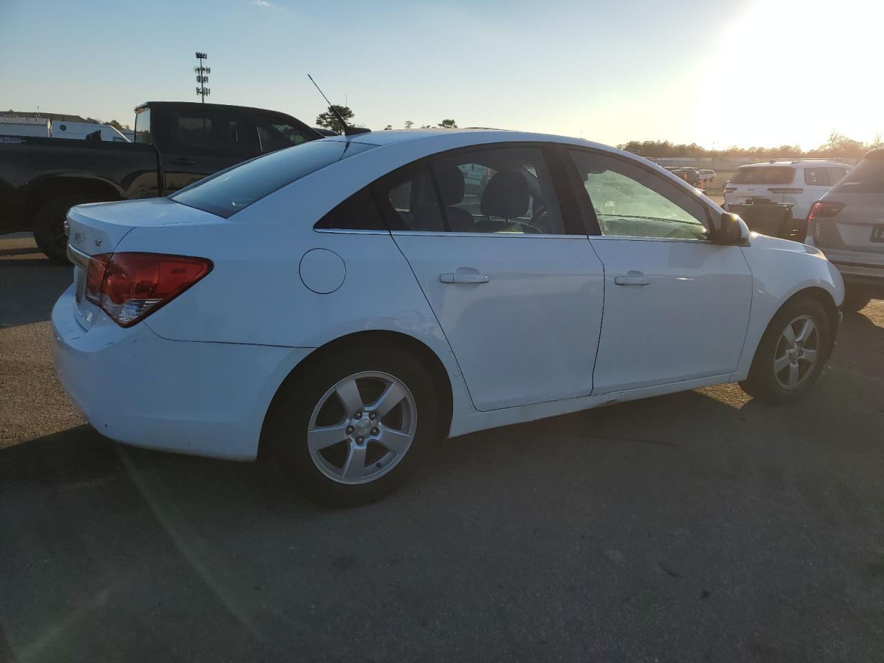 2014 Chevrolet Cruze - Image 3