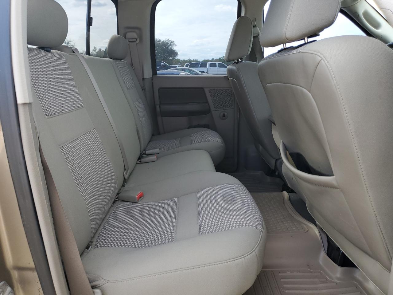 2008 Dodge RAM - Image 10