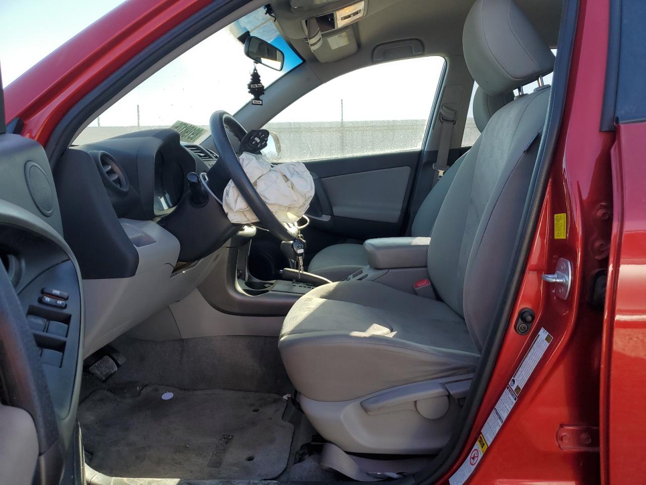 2010 Toyota RAV 4 - Image 7