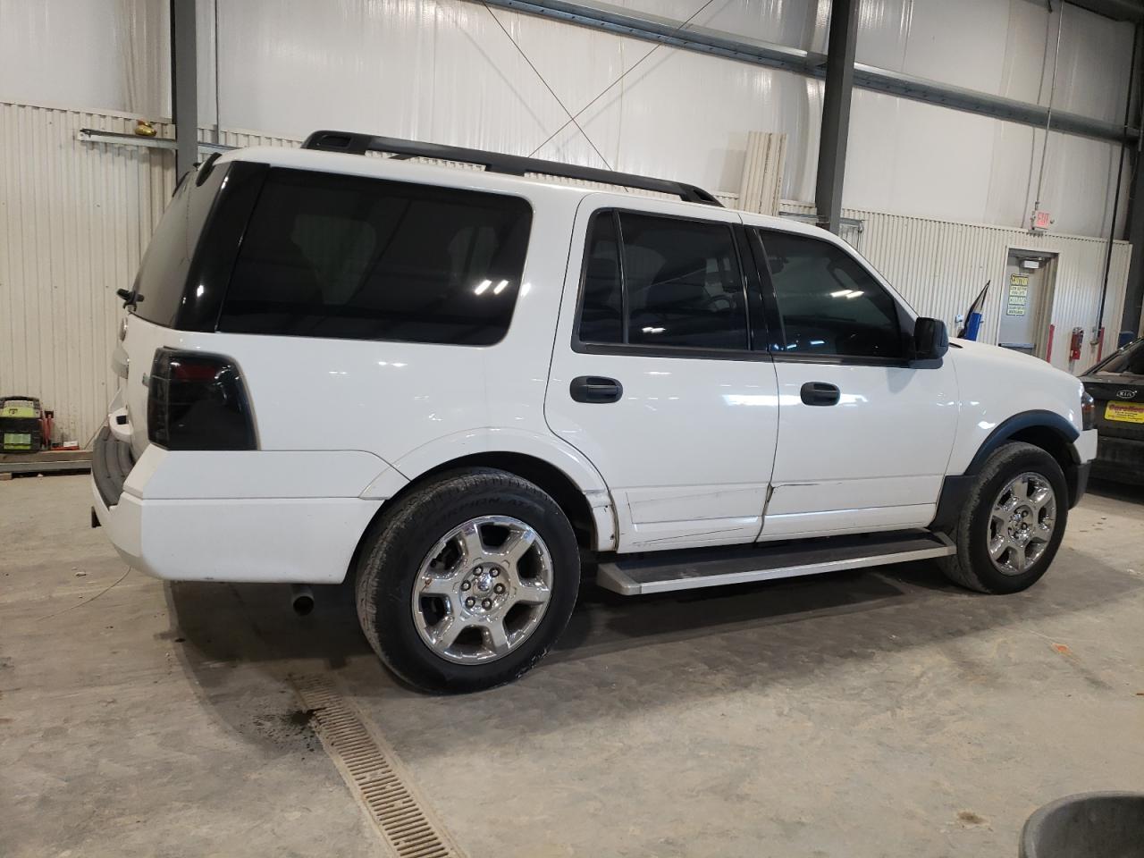 2009 Ford Expedition - Image 3