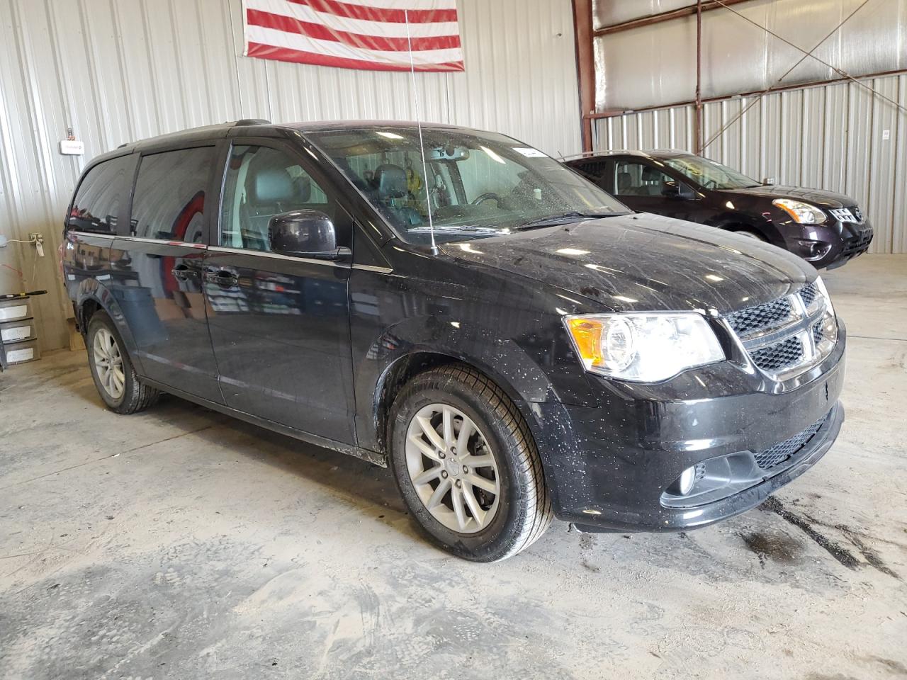 2018 Dodge Caravan - Image 4