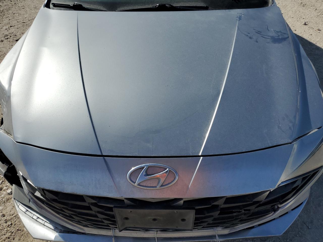 2021 Hyundai Elantra - Image 12