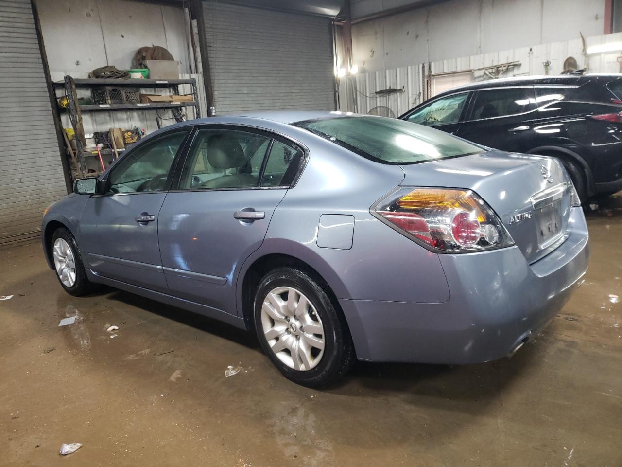 2011 Nissan Altima - Image 2