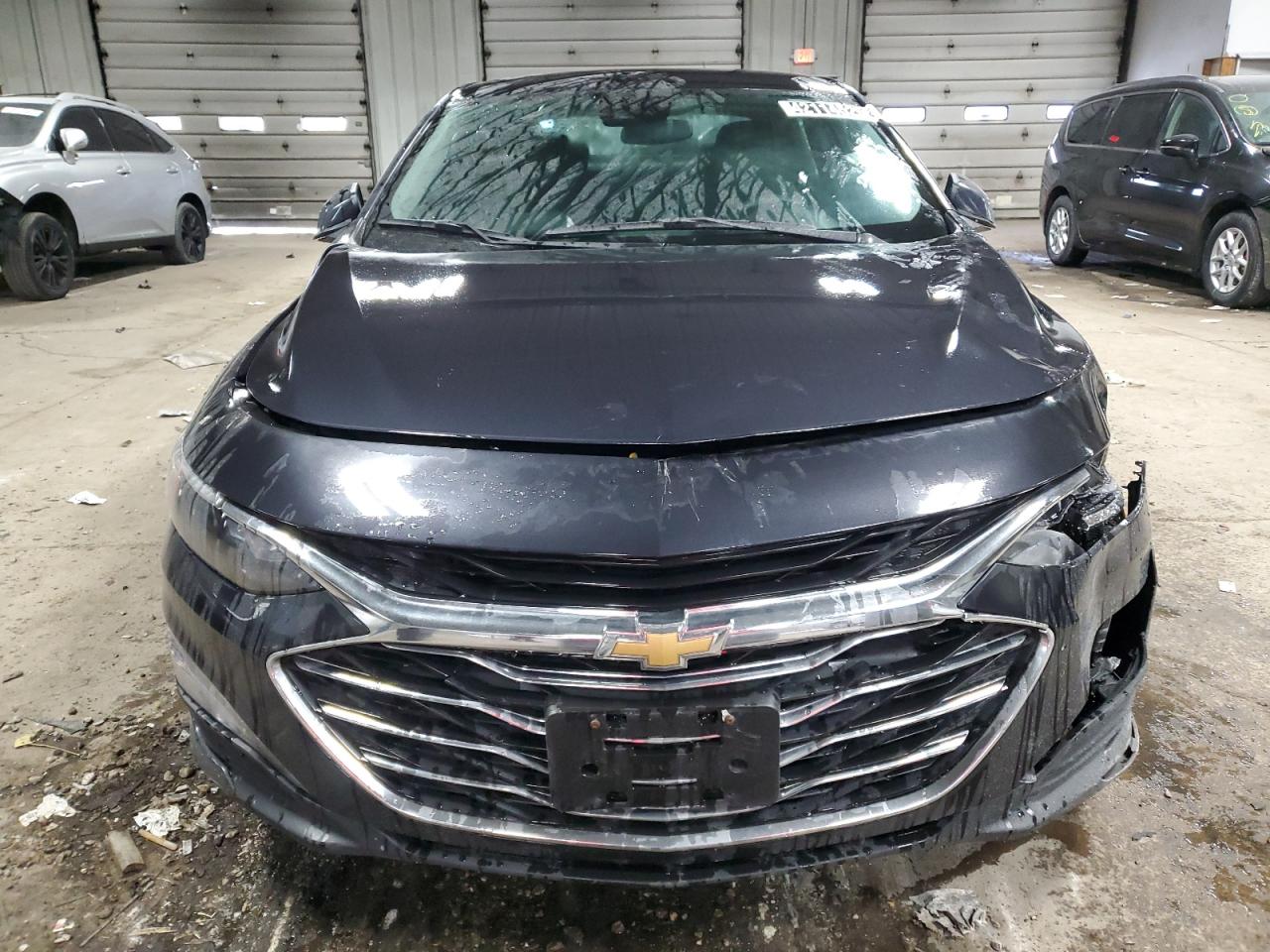 2023 Chevrolet Malibu - Image 5