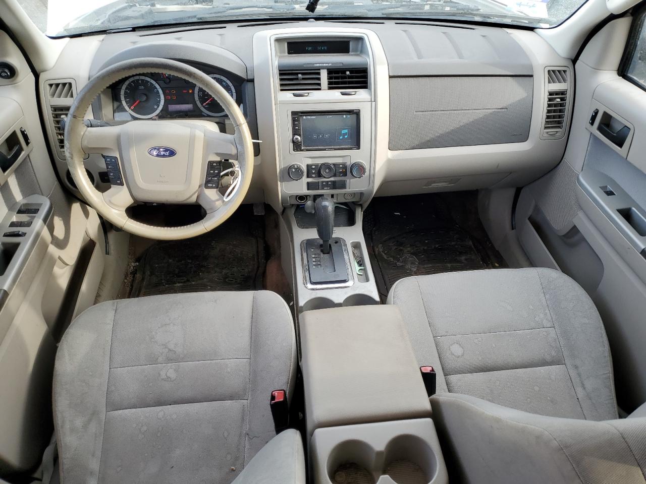 2011 Ford Escape - Image 8