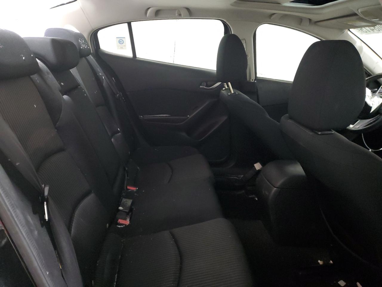 2016 Mazda 3 - Image 10