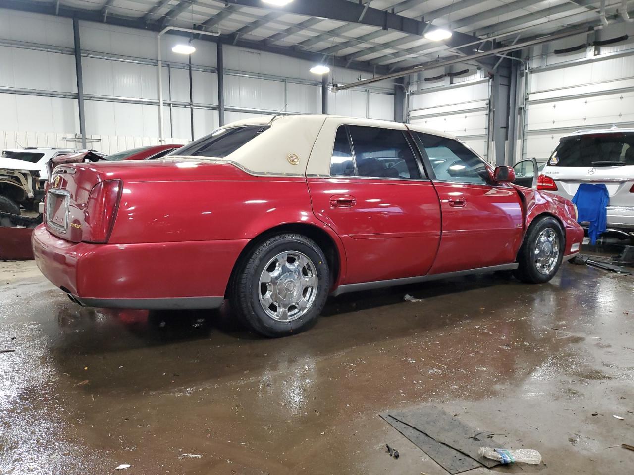 2002 Cadillac De Ville - Image 3