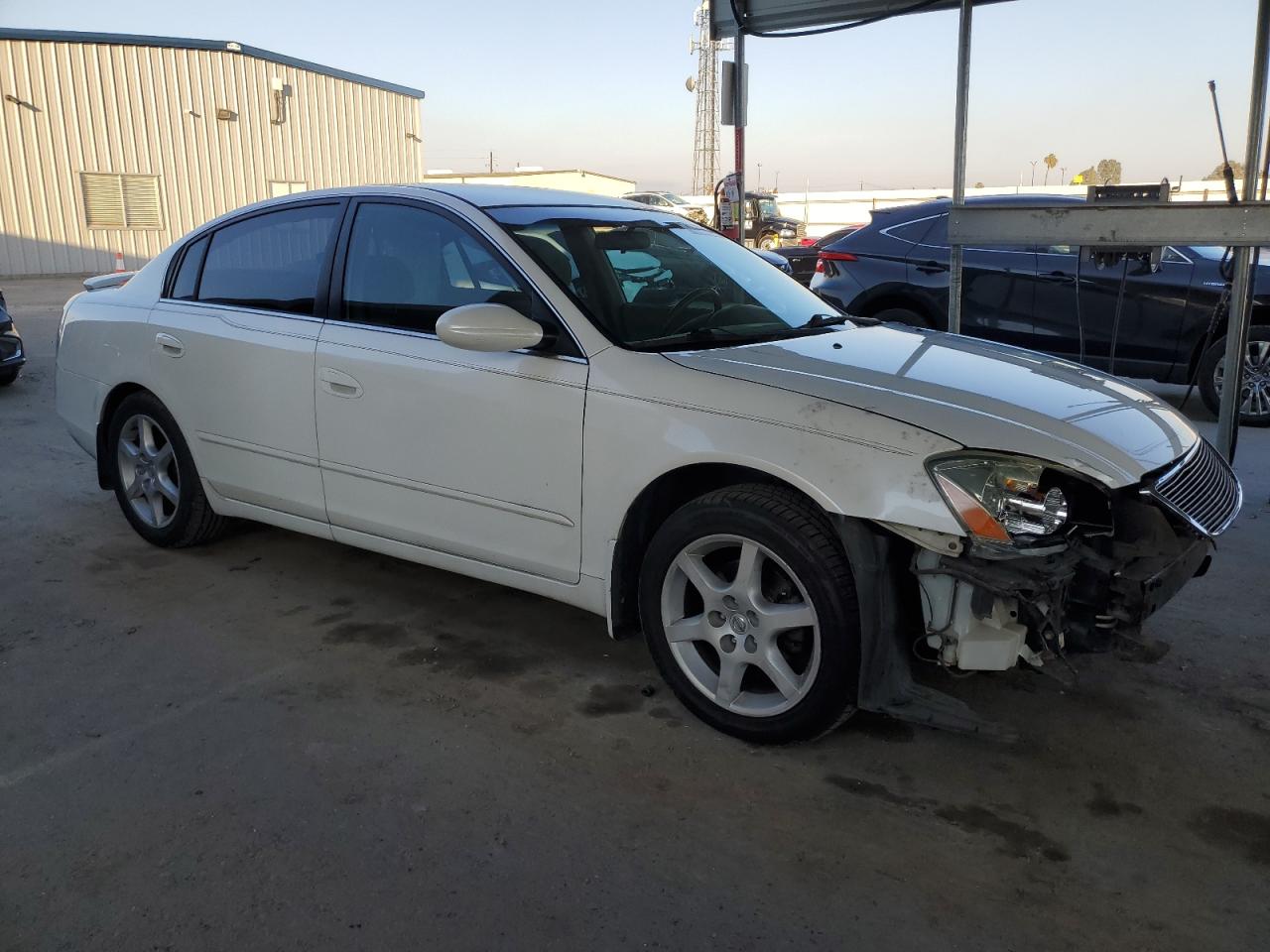 2004 Nissan Altima - Image 4