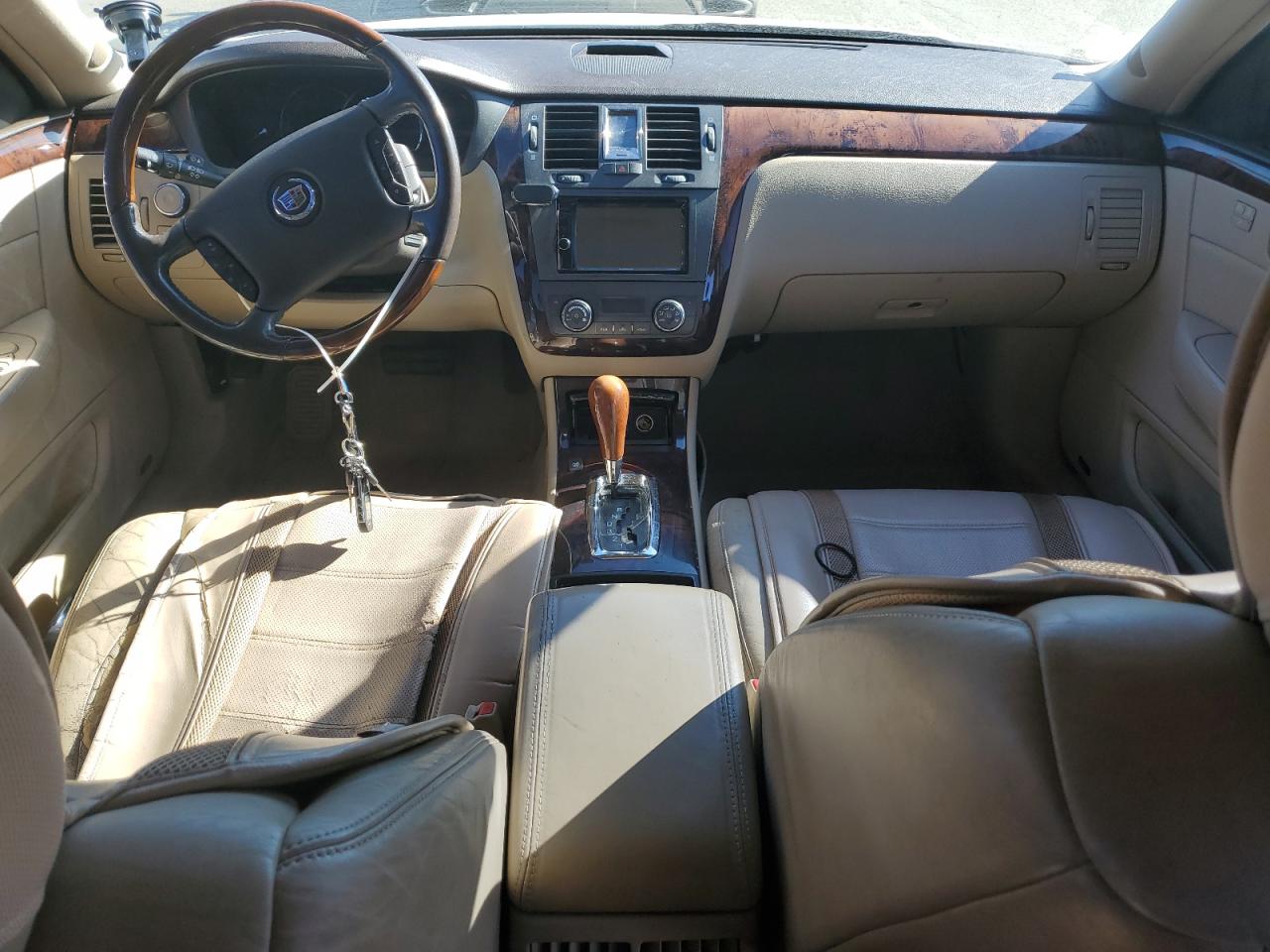 2007 Cadillac DTS - Image 8