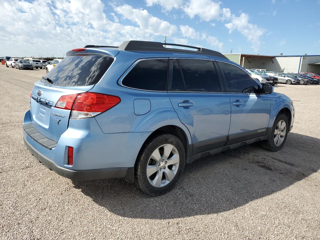 2010 Subaru Outback - Image 3