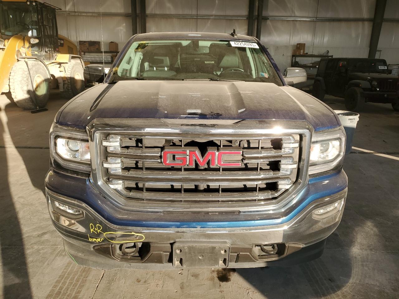 2017 GMC Sierra - Image 5