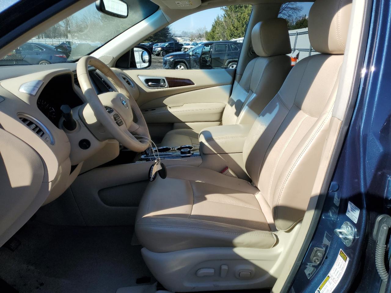 2013 Nissan Pathfinder - Image 7