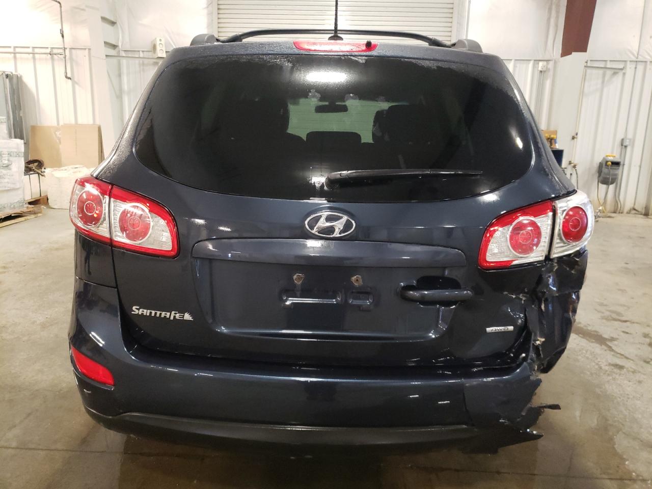 2012 Hyundai Santa Fe - Image 6