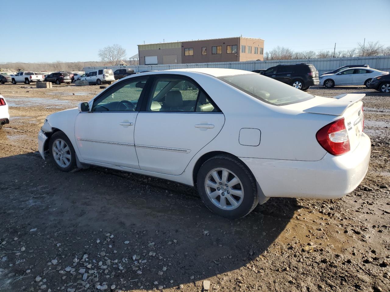 2003 Toyota Camry Le VIN: 4T1BF32K73U039541 Lot: 42924075