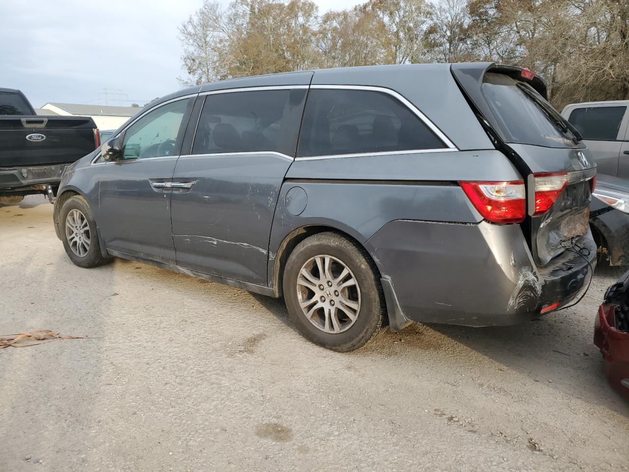 2012 Honda Odyssey - Image 2