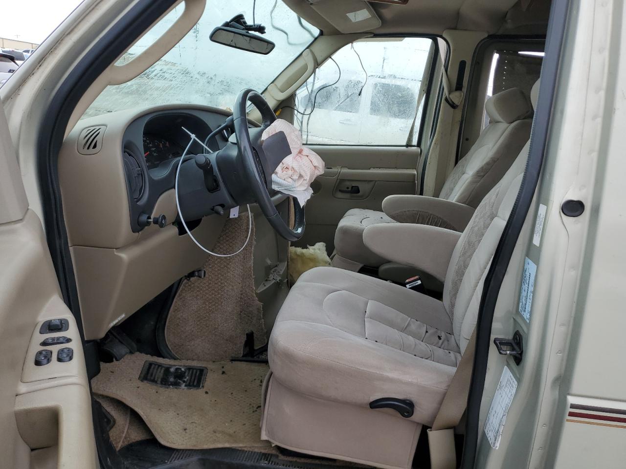 2005 Ford Econoline - Image 7