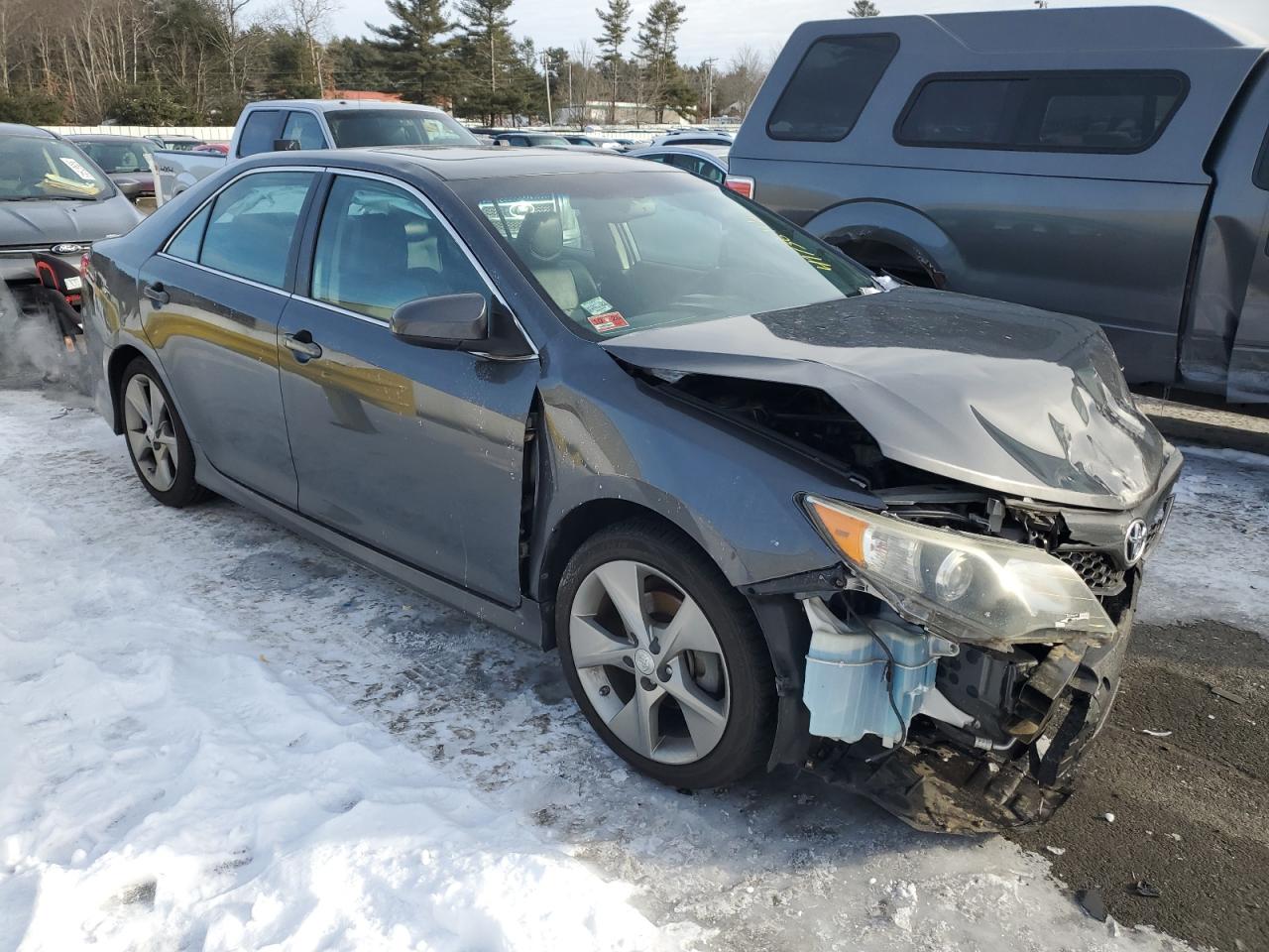 2012 Toyota Camry - Image 4
