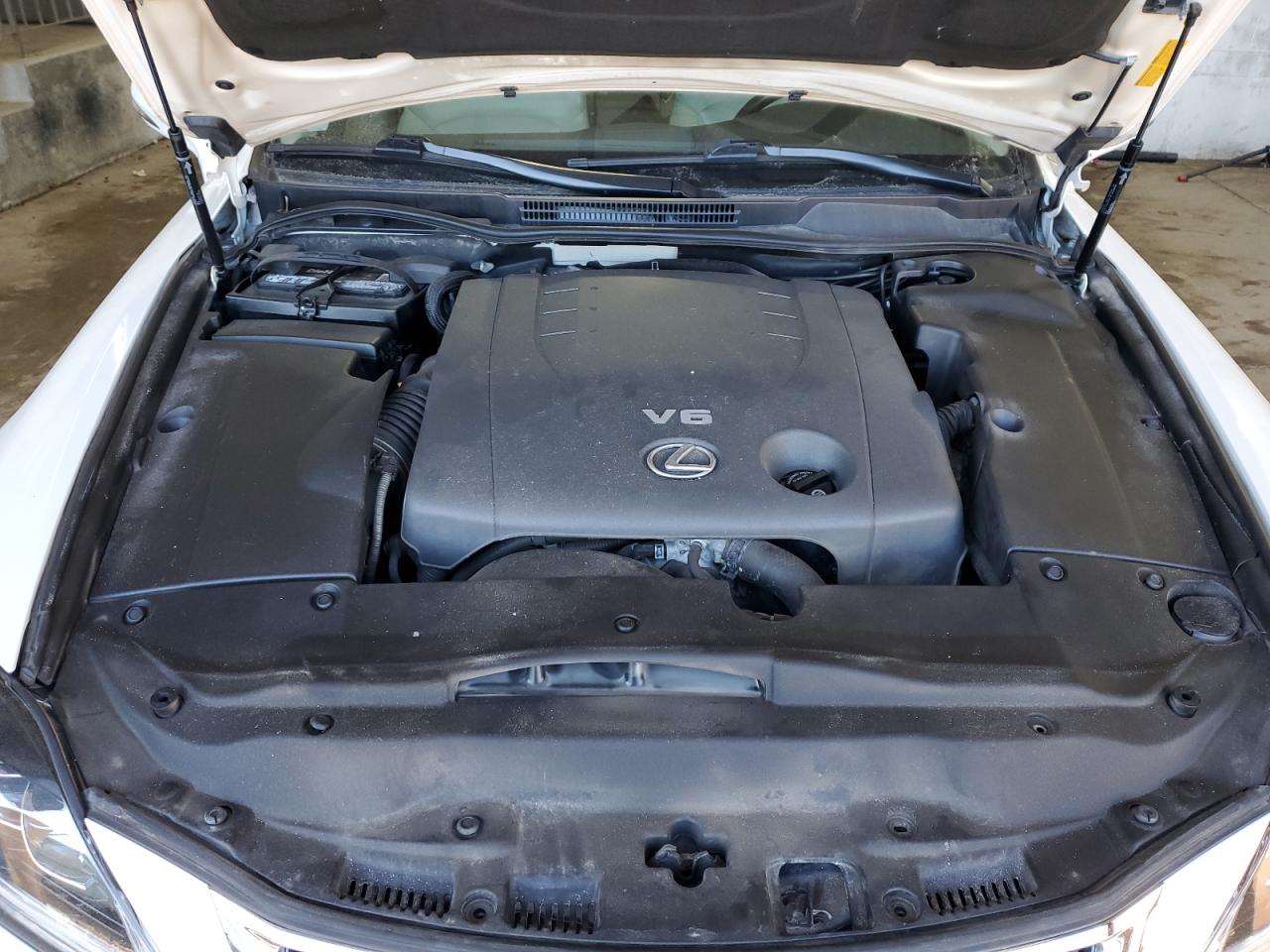 2009 Lexus IS - Image 11