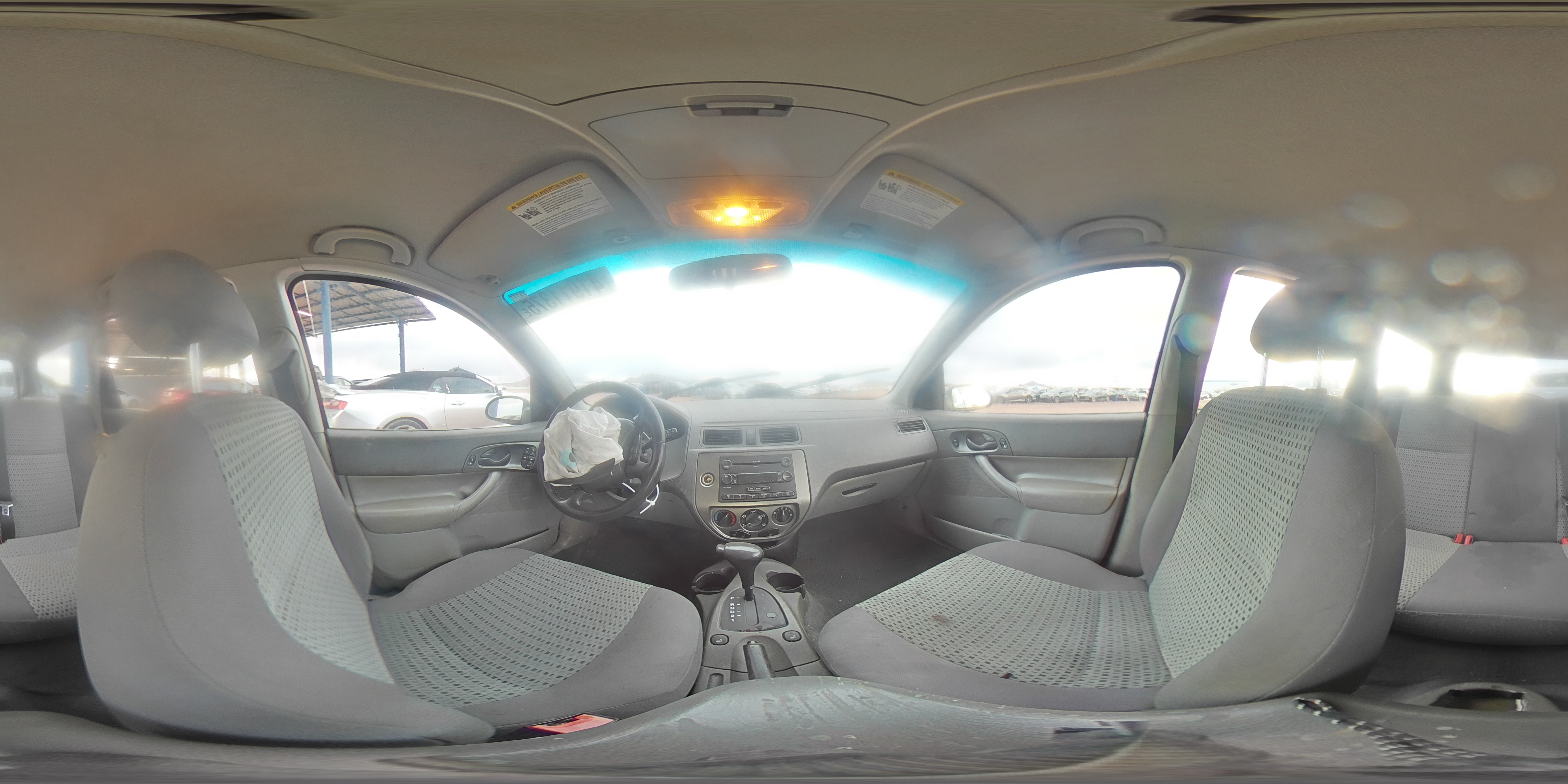 2005 Ford Focus - Image 12