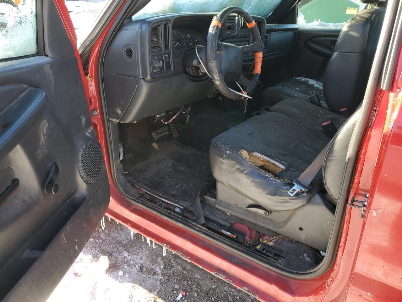 2002 Chevrolet Silverado - Image 8