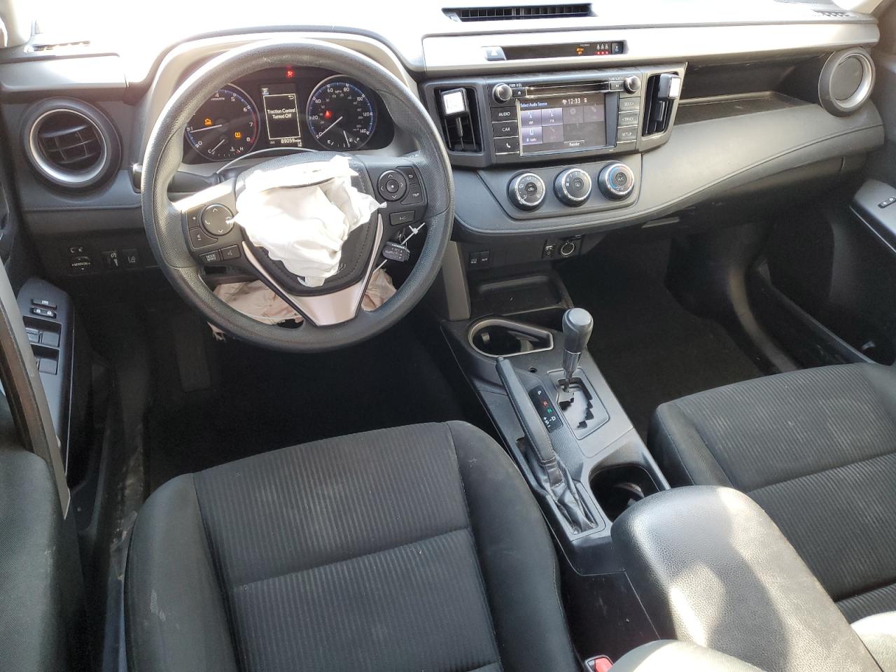 2018 Toyota RAV 4 - Image 8