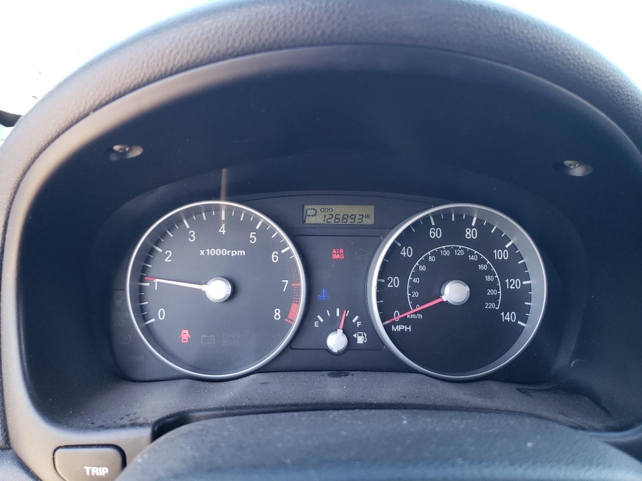 2007 Hyundai Accent - Image 9