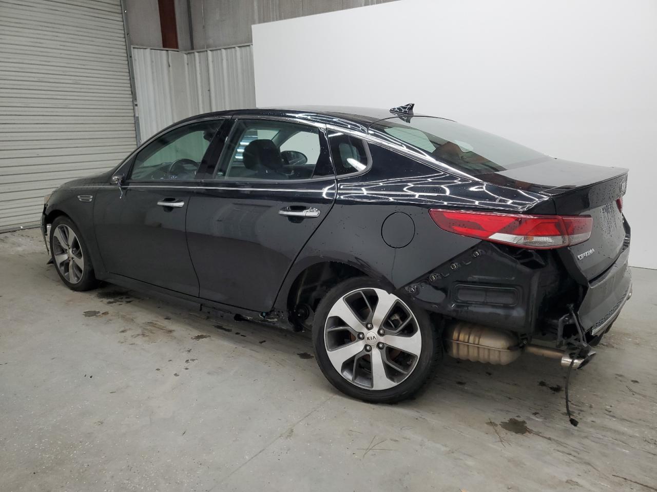2019 Kia Optima - Image 2
