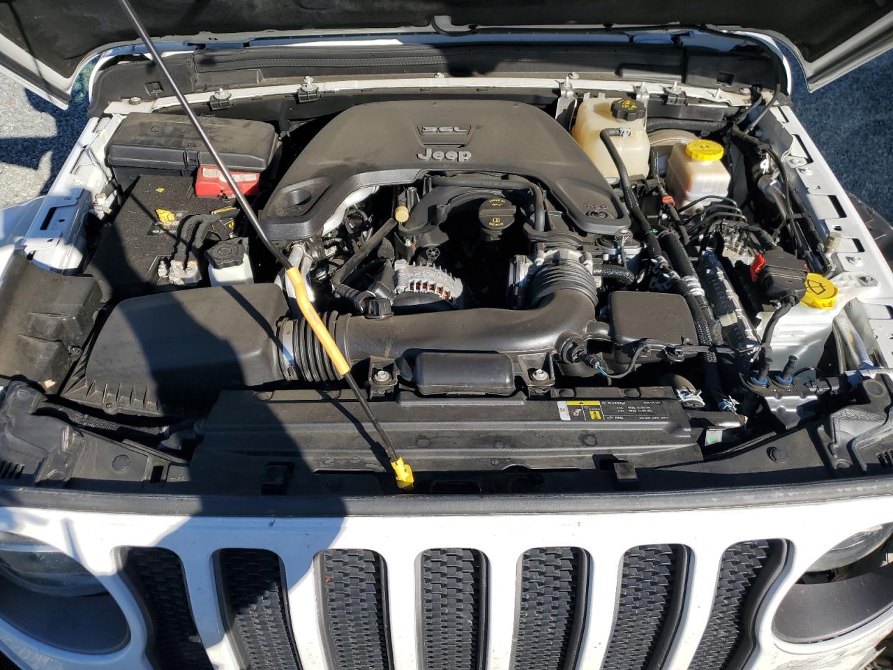 2020 Jeep Wrangler - Image 13