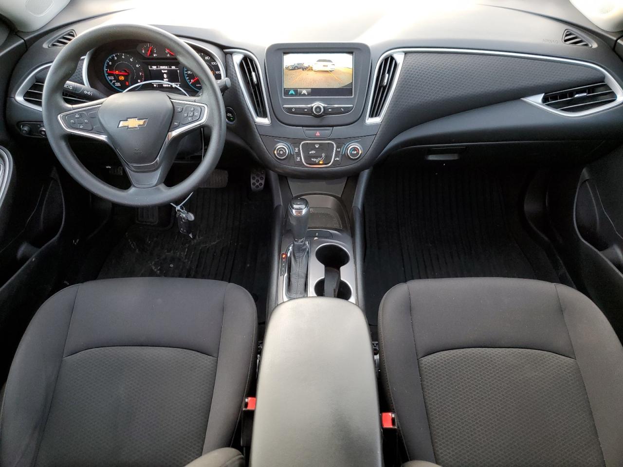 2018 Chevrolet Malibu - Image 8