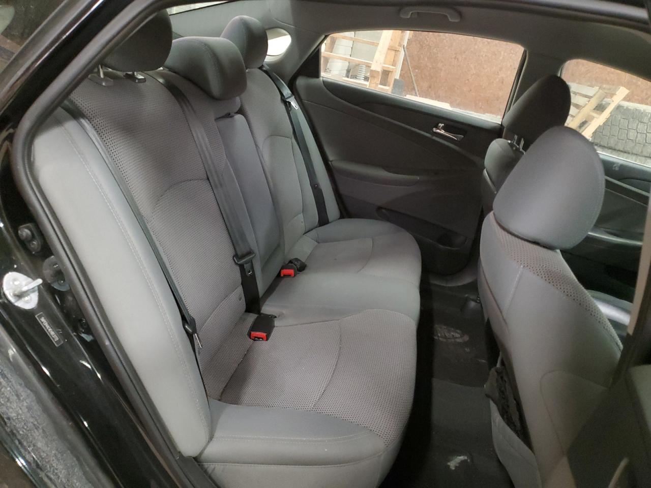 2014 Hyundai Sonata - Image 10
