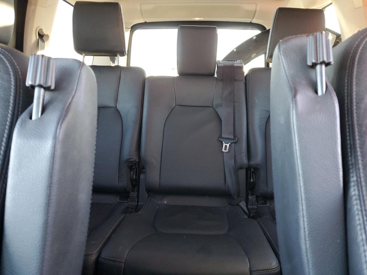 2011 Land Rover LR4 - Image 10