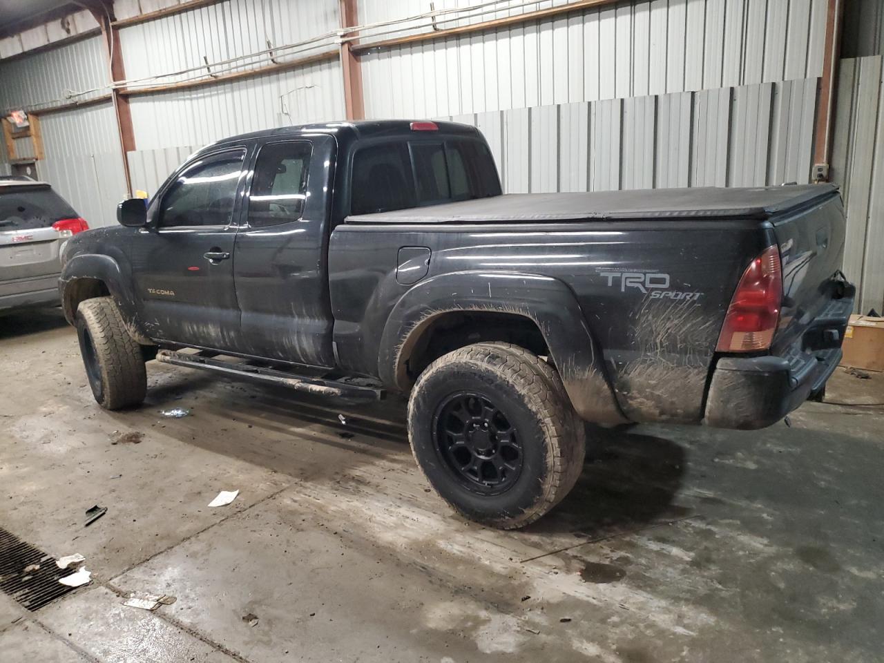 2006 Toyota Tacoma - Image 2