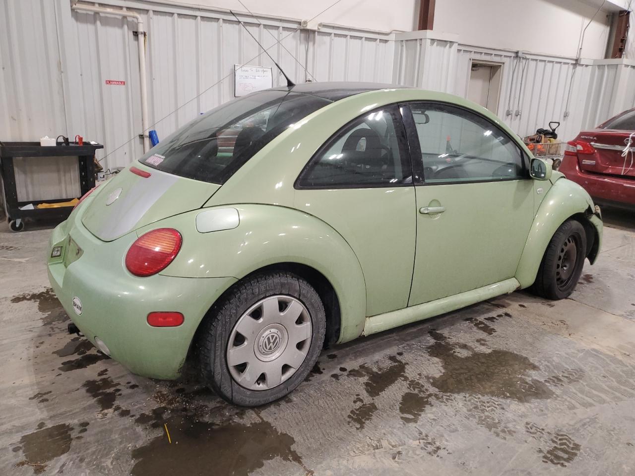 2002 Volkswagen Beetle - Image 3