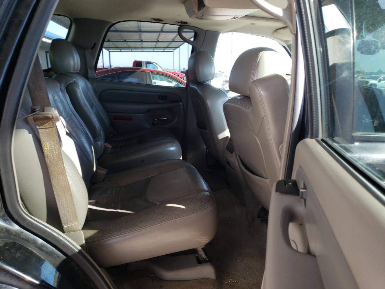 2006 GMC Yukon - Image 11