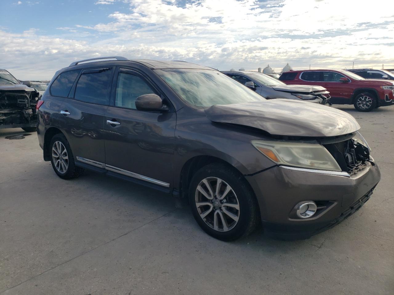 2015 Nissan Pathfinder - Image 4