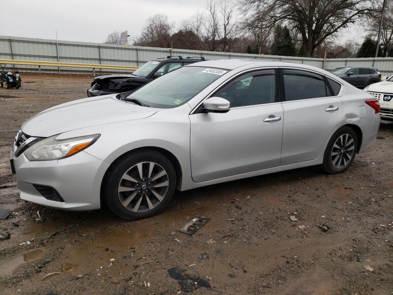 2017 Nissan Altima - Image 1