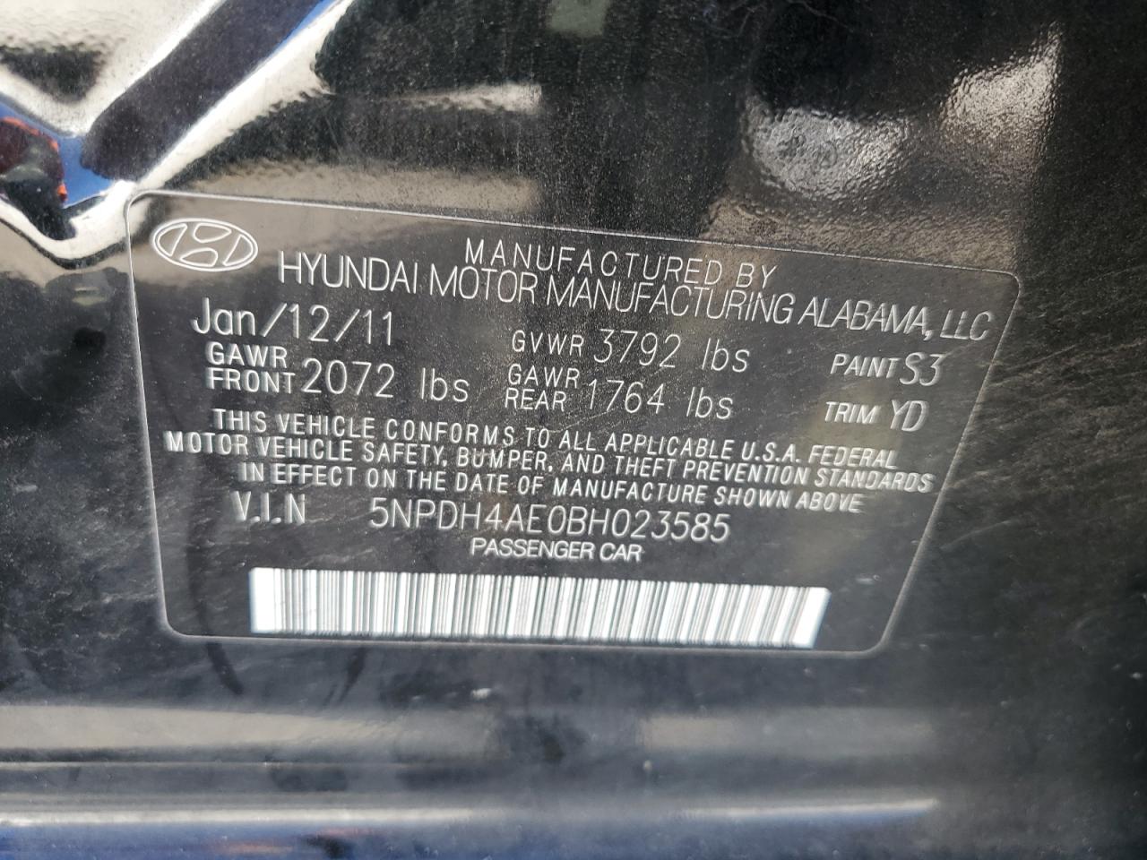 2011 Hyundai Elantra - Image 12