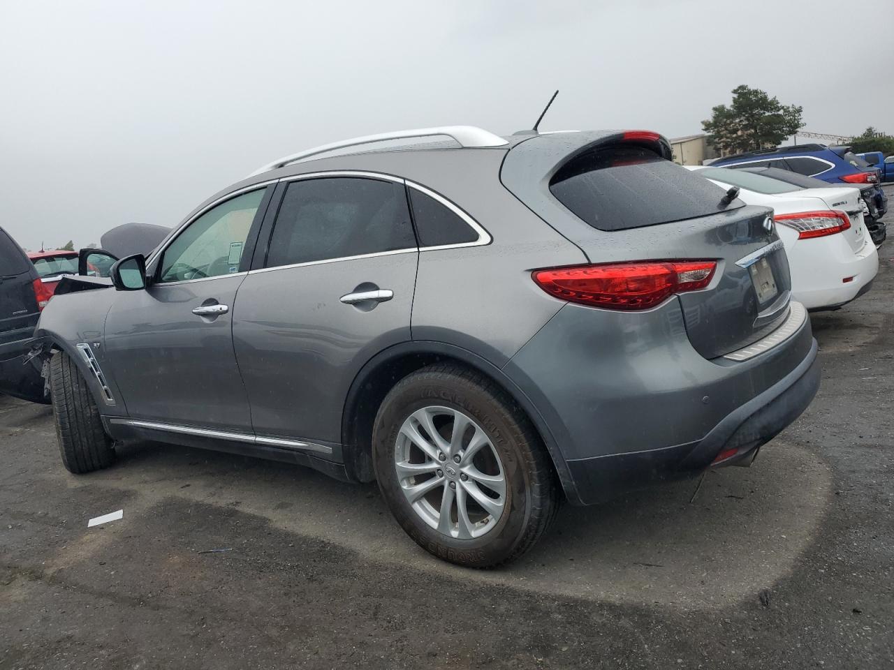 VIN JN8CS1MU9FM381055 2015 INFINITI QX70 no.2