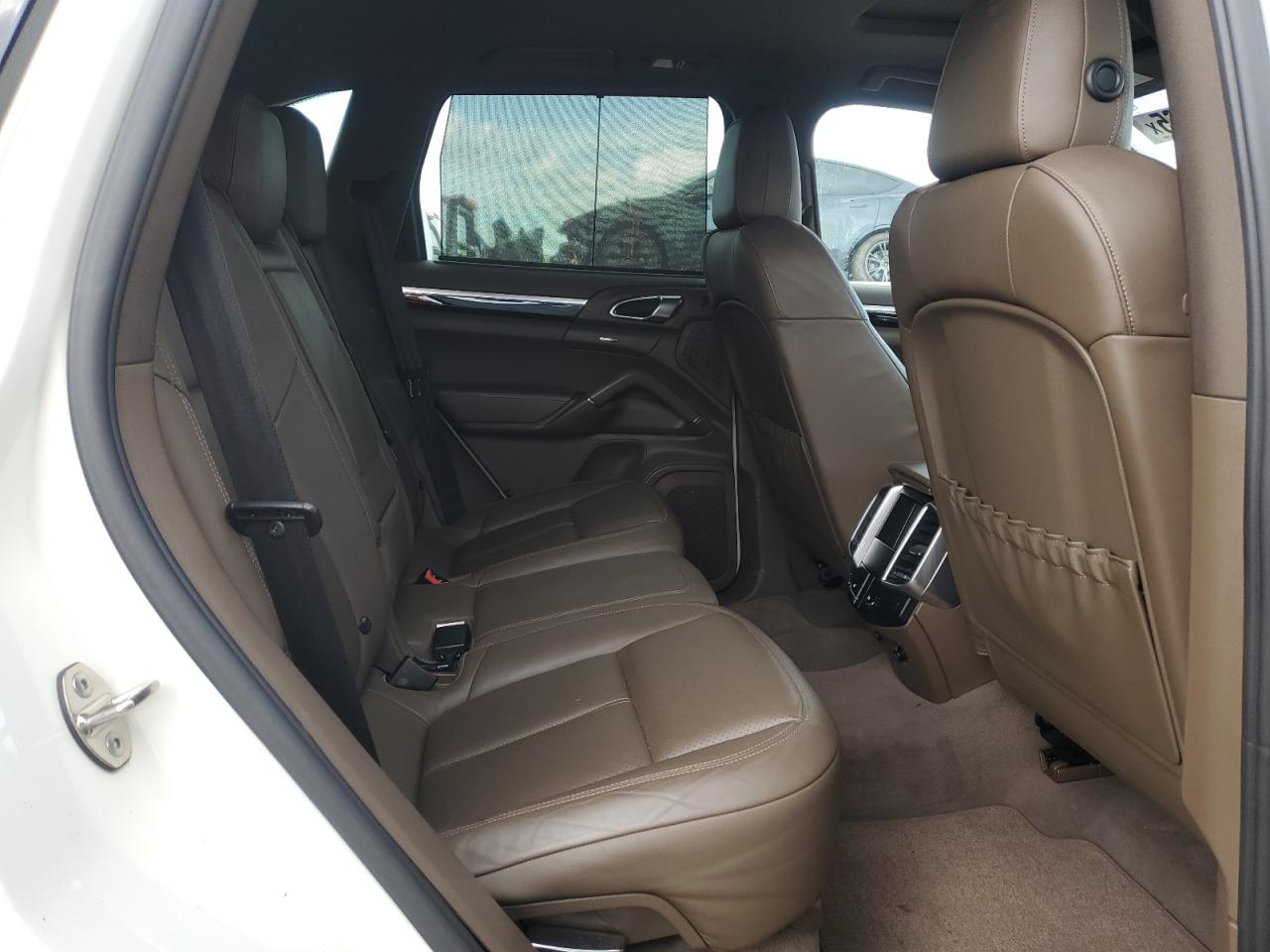 2011 Porsche Cayenne - Image 11