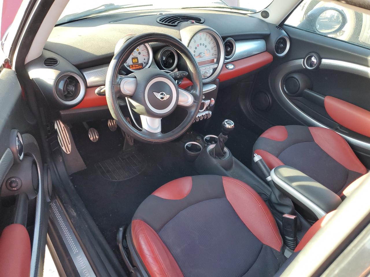 2008 MINI Cooper - Image 8