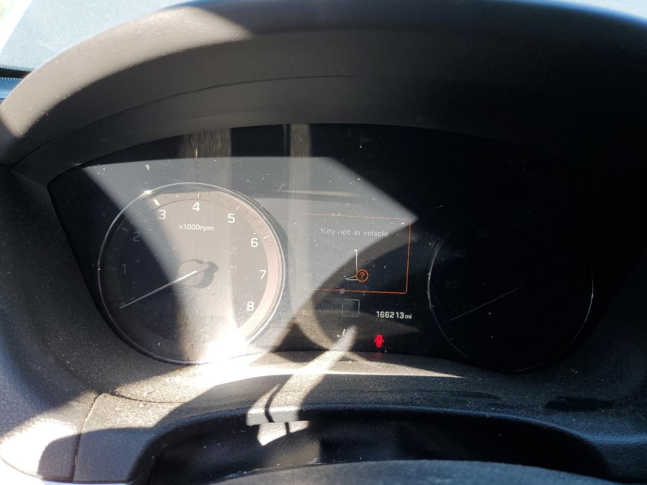 2015 Hyundai Genesis - Image 9