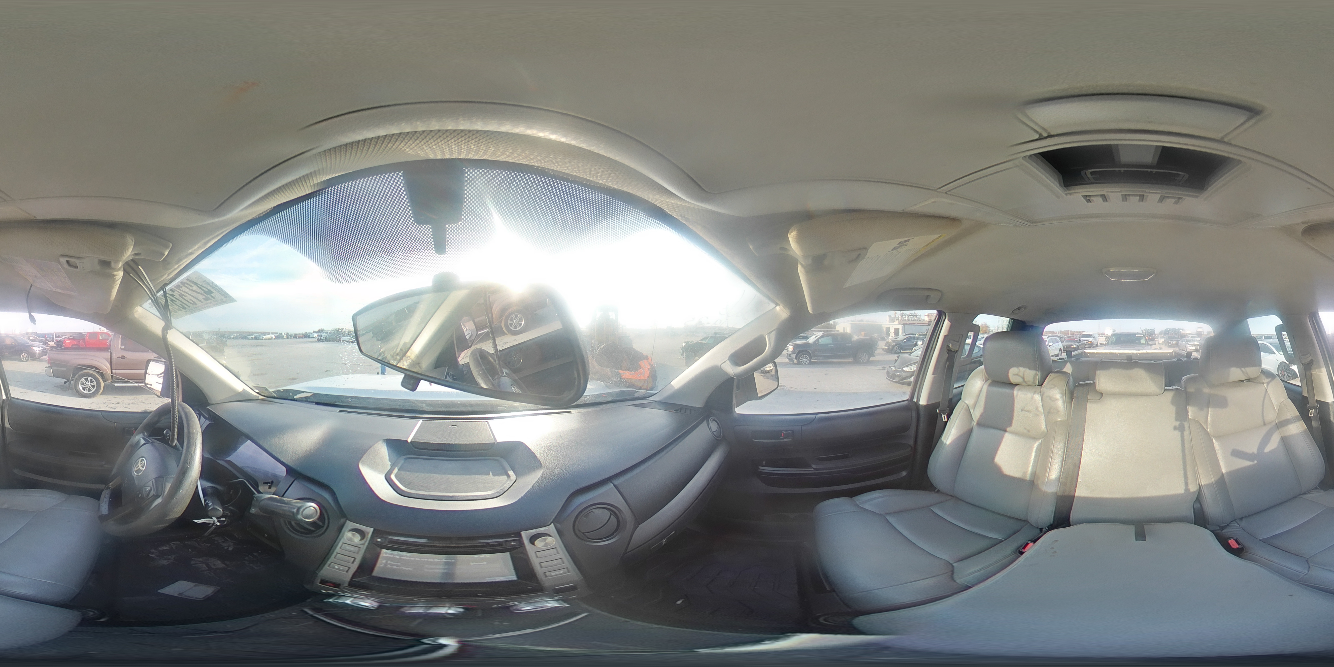 2014 Toyota Tundra - Image 12