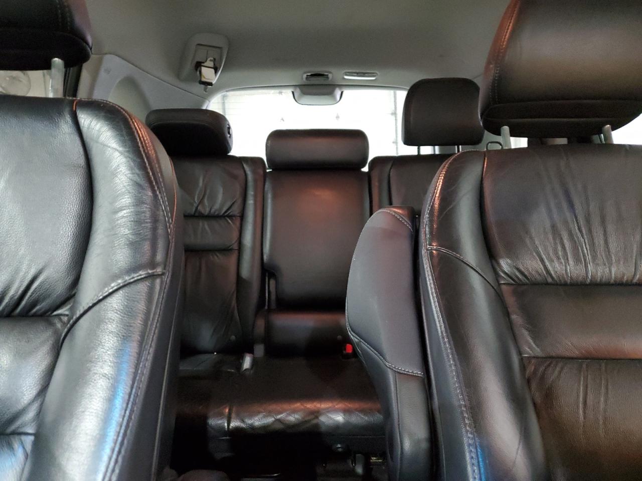 2010 Honda CR-V - Image 10