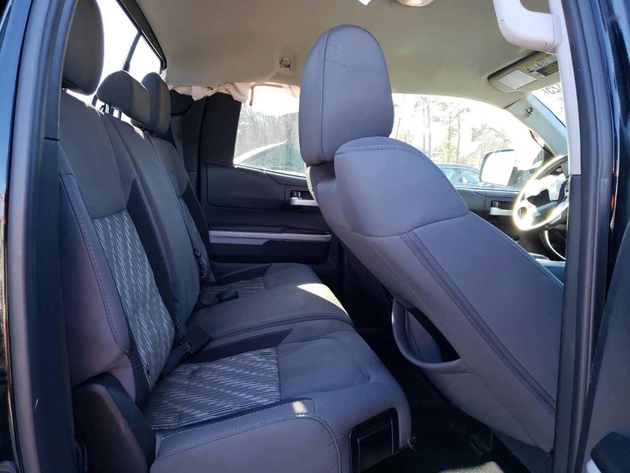 2018 Toyota Tundra - Image 11