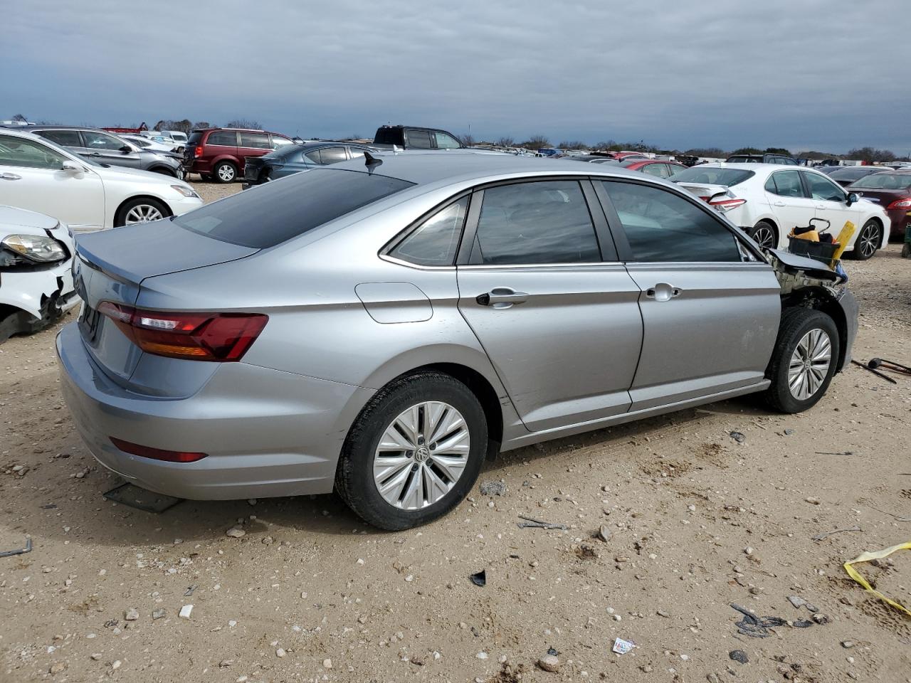 2019 Volkswagen Jetta - Image 3