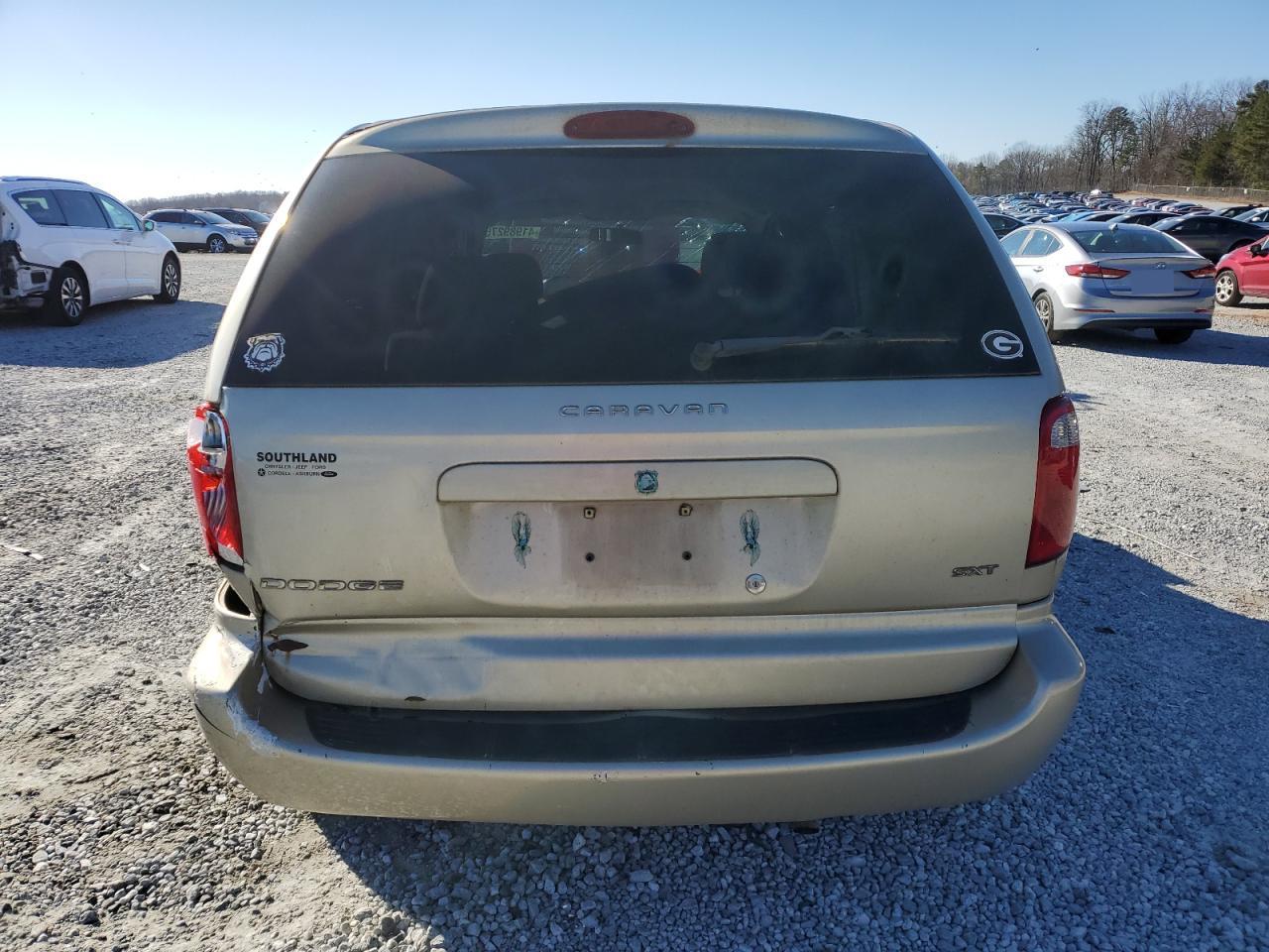 2005 Dodge Caravan - Image 6