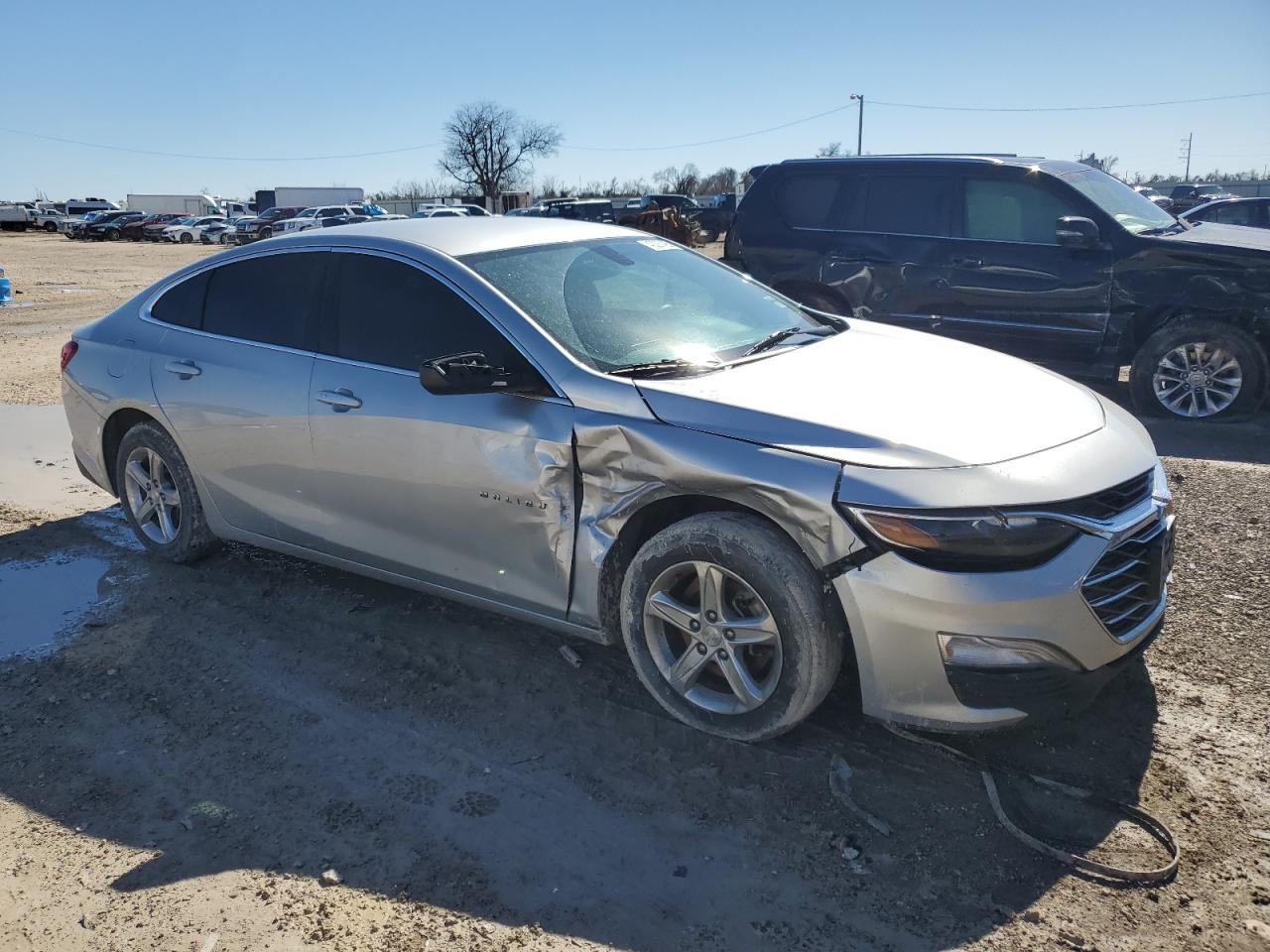 2019 Chevrolet Malibu - Image 4