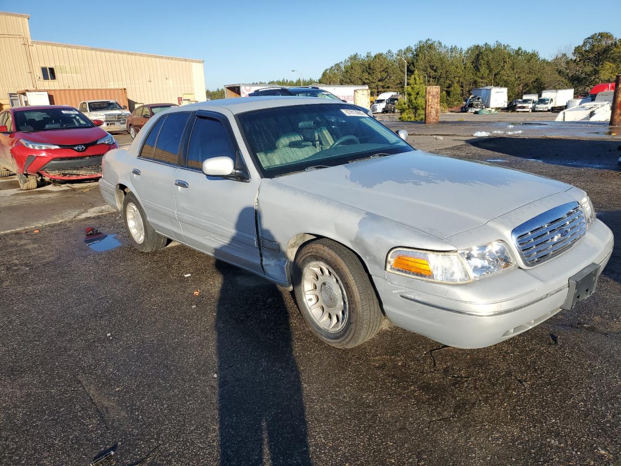 1999 Ford Crown Victoria - Image 4