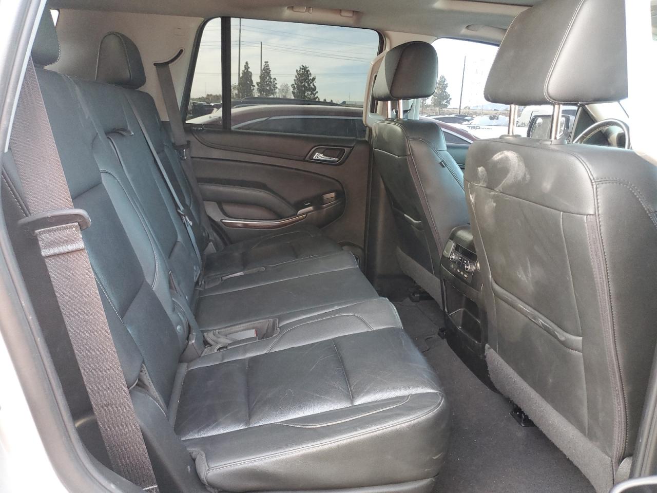 2020 GMC Yukon - Image 10